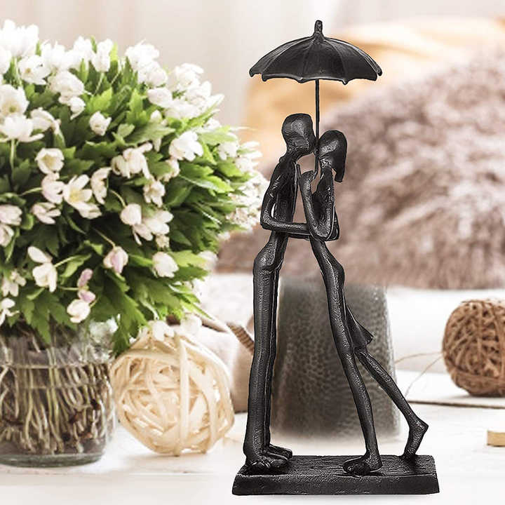 Umbrella Couple Statue